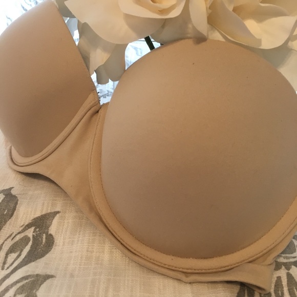Victoria Secret Strapless Bra - Picture 2 of 2
